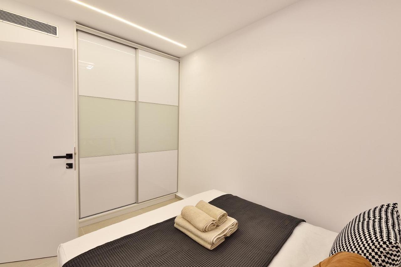 Phaedrus Living City Center Luxury Flat Skoufa Athens Exterior photo