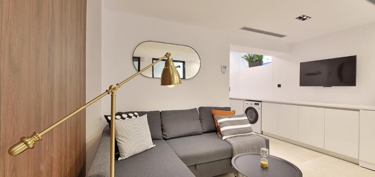 Phaedrus Living City Center Luxury Flat Skoufa Athens Exterior photo
